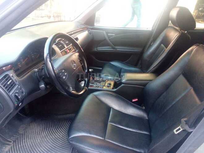 Mercedes E 220 2000, 327,000 km - 2.2 l - Bakı