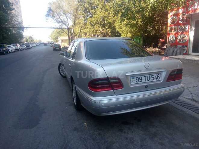 Mercedes E 220 2000, 327,000 km - 2.2 l - Bakı