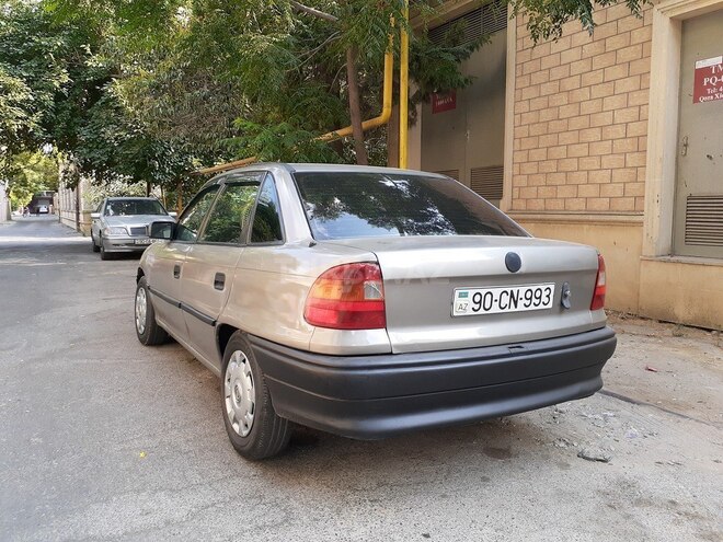Opel Astra 1993, 238,581 km - 1.6 l - Bakı