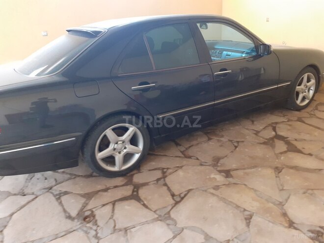 Mercedes E 320 1999, 5,500 km - 0.3 l - Ağstafa