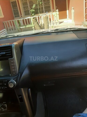 Toyota Prado 2010, 180,000 km - 2.7 l - Bakı