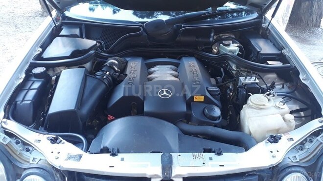 Mercedes E 240 1999, 231,200 km - 2.4 l - Bakı