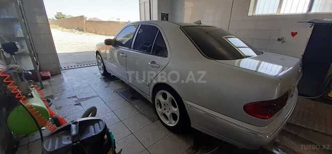 Mercedes E 320 2001, 2,040,002 km - 3.2 l - Bakı
