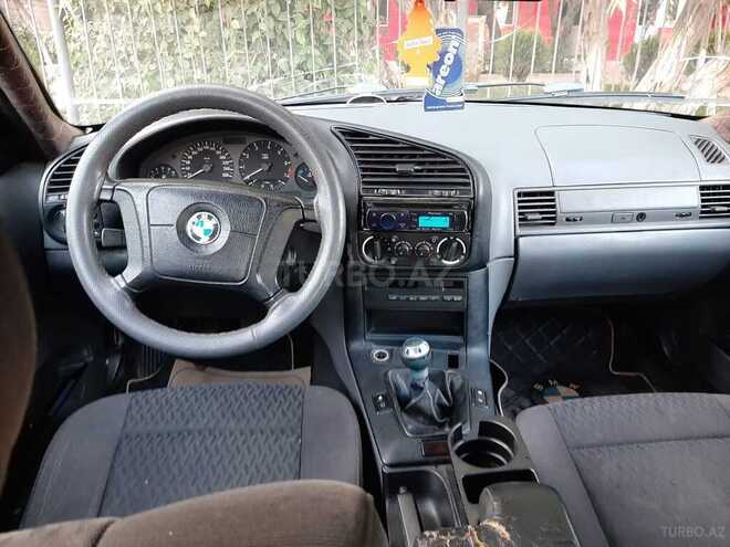 BMW 320 1995, 289,000 km - 3.2 l - Bakı