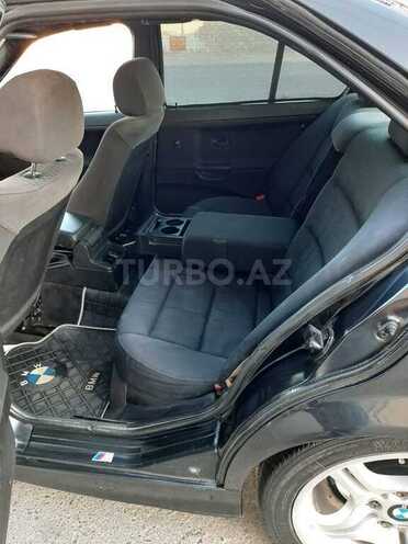 BMW 320 1995, 289,000 km - 3.2 l - Bakı