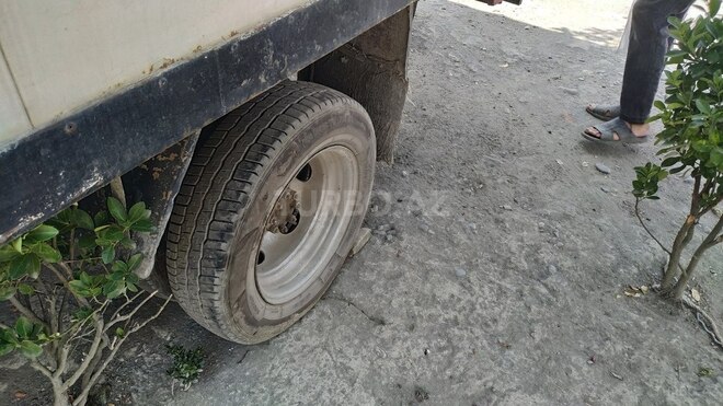 GAZ 2757 2002, 187,000 km - 2.8 l - Balakən