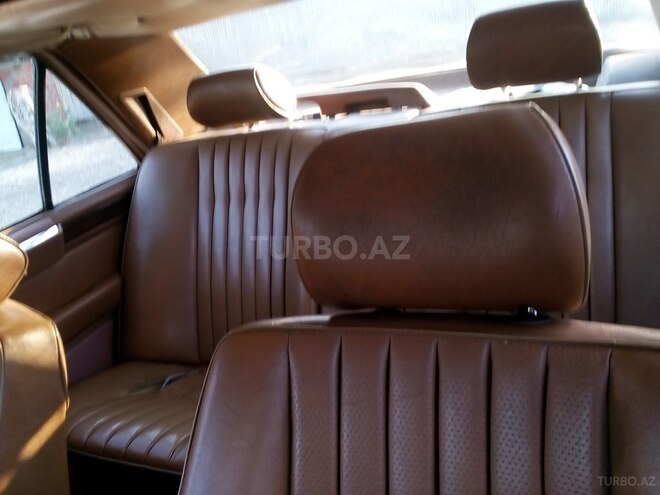 Mercedes E 250 1995, 270,000 km - 2.5 l - Masallı