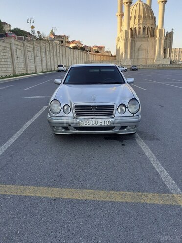 Mercedes E 220 1999, 687,000 km - 2.2 л - Bakı