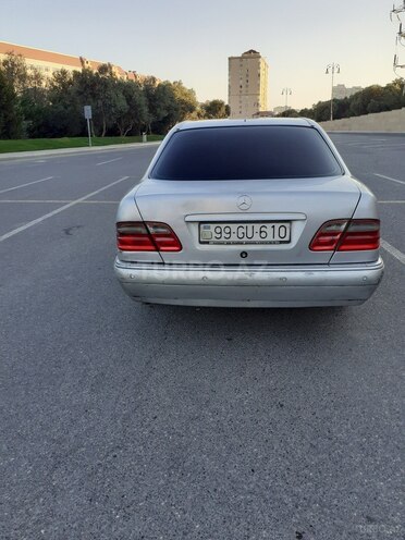 Mercedes E 220 1999, 687,000 km - 2.2 л - Bakı