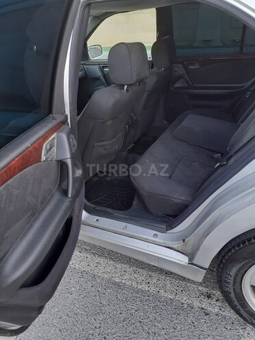 Mercedes E 220 1999, 687,000 km - 2.2 л - Bakı