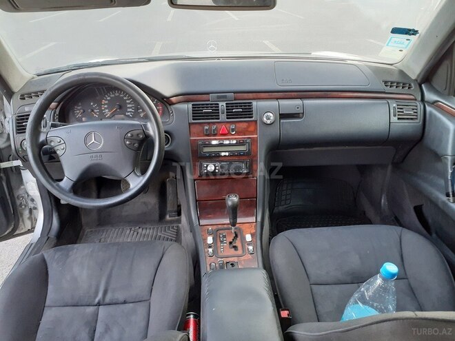 Mercedes E 220 1999, 687,000 km - 2.2 л - Bakı