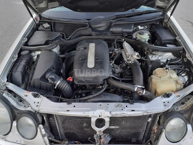 Mercedes E 220 1999, 687,000 km - 2.2 л - Bakı
