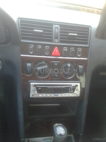 Mercedes C 220 1999, 380,000 km - 2.2 l - Bakı