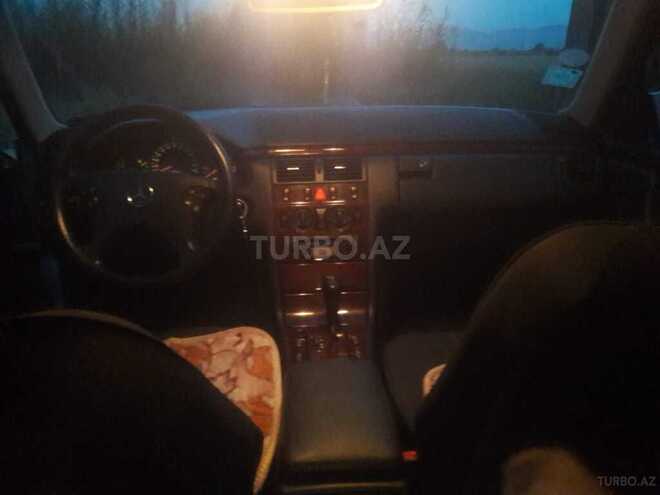 Mercedes E 200 2000, 202,000 km - 0.2 l - Masallı