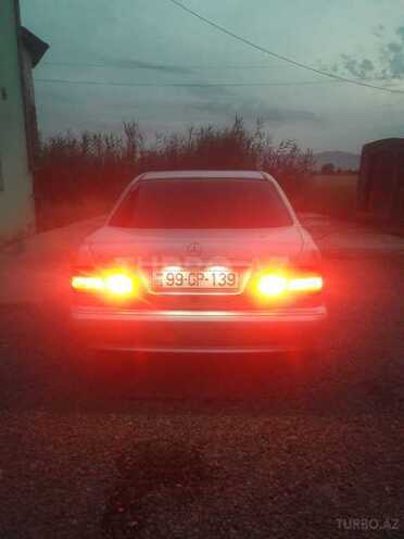 Mercedes E 200 2000, 202,000 km - 0.2 l - Masallı