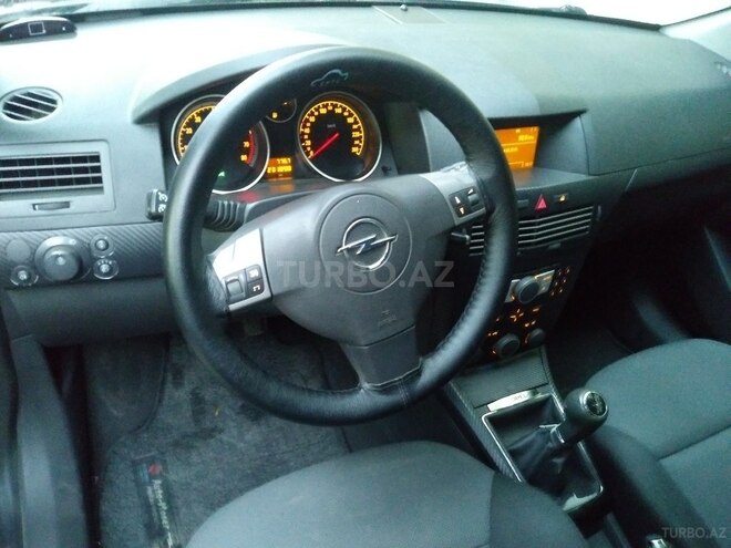 Opel Astra 2006, 225,000 km - 1.6 l - Bakı