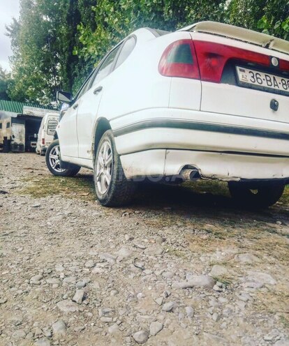Volkswagen Polo 1995, 145,000 km - 1.8 l - Qəbələ