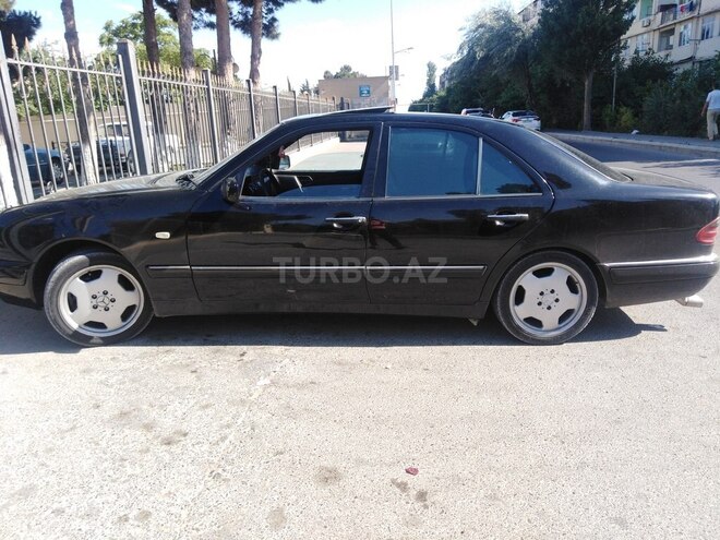 Mercedes E 300 1998, 452,574 km - 3.0 л - Bakı