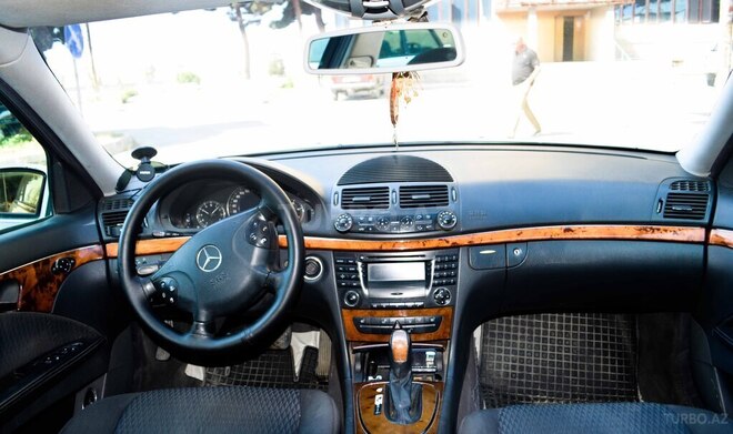 Mercedes E 270 2003, 375,105 km - 2.7 l - Bakı