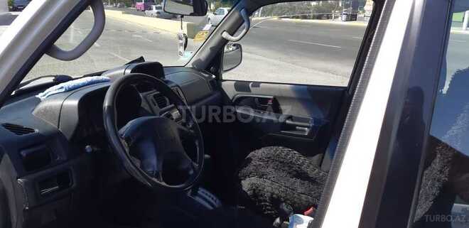 Mitsubishi Pajero io 1999, 199,999 km - 1.8 л - Bakı