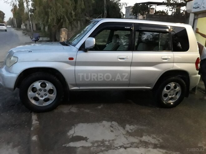 Mitsubishi Pajero io 2001, 156,900 km - 2.0 l - Bakı