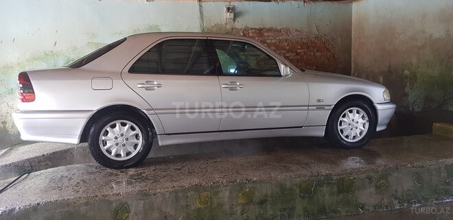Mercedes C 220 1999, 250,000 km - 2.2 l - Ağcabədi