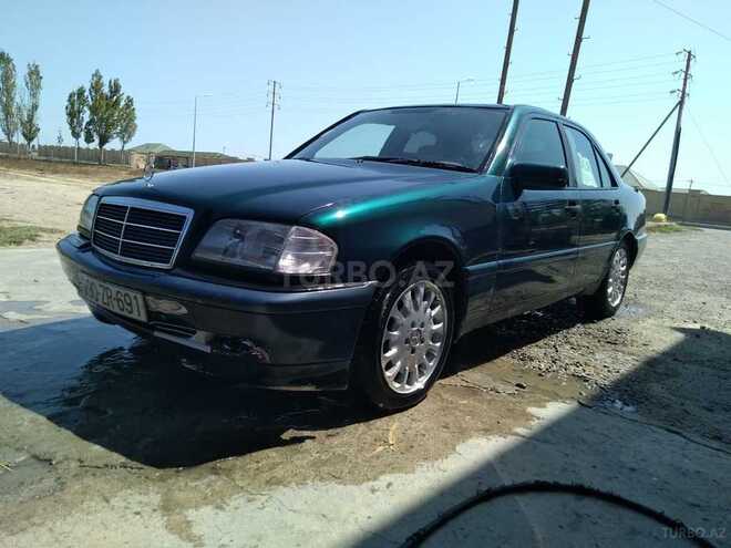 Mercedes C 180 1995, 3,220 km - 0.4 l - Neftçala