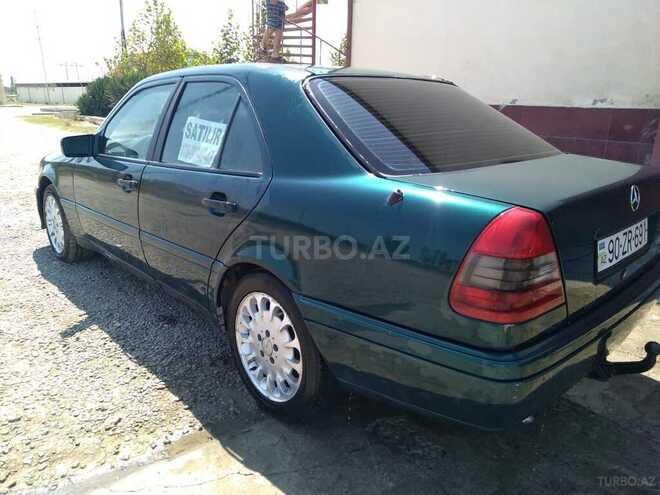 Mercedes C 180 1995, 3,220 km - 0.4 l - Neftçala