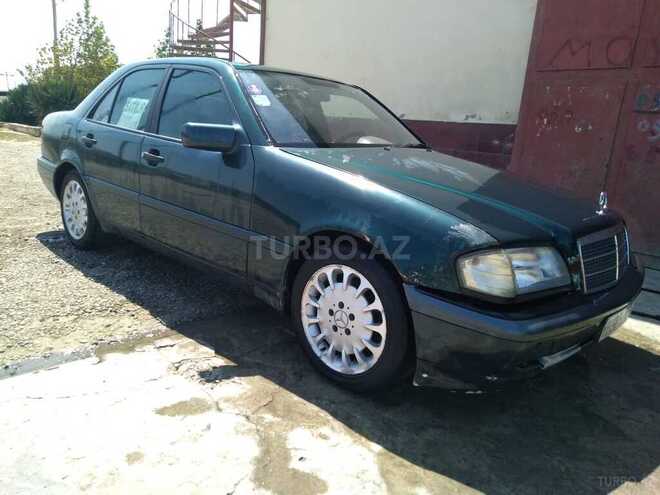 Mercedes C 180 1995, 3,220 km - 0.4 l - Neftçala