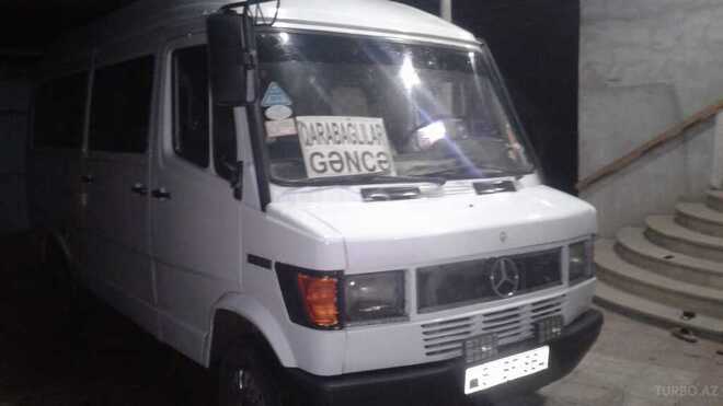 Mercedes 208 D 1995, 150,000 km - 2.6 l - Gəncə
