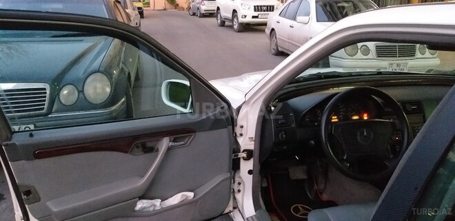 Mercedes C 220 1995, 166,350 km - 2.2 l - Göyçay