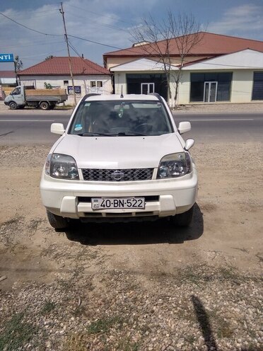 Nissan X-Trail 2001, 180,000 km - 2.0 л - Qusar