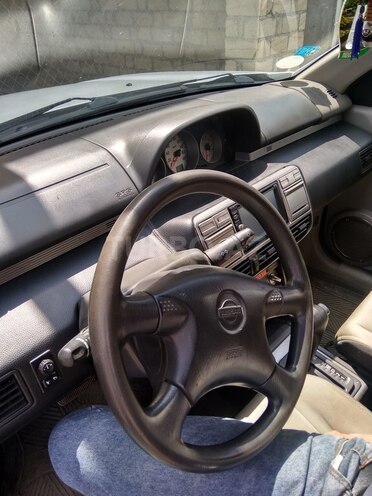 Nissan X-Trail 2001, 180,000 km - 2.0 л - Qusar