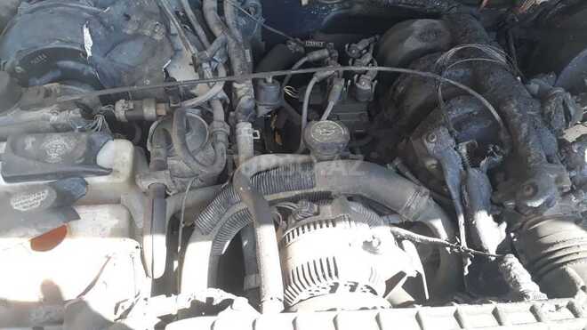 Ford Explorer 2001, 217,000 km - 4.0 л - Bakı