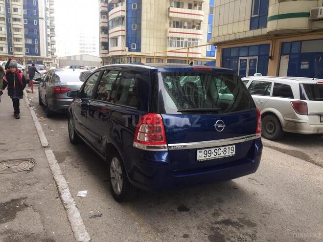 Opel Zafira 2009, 175,000 km - 1.6 l - Bakı