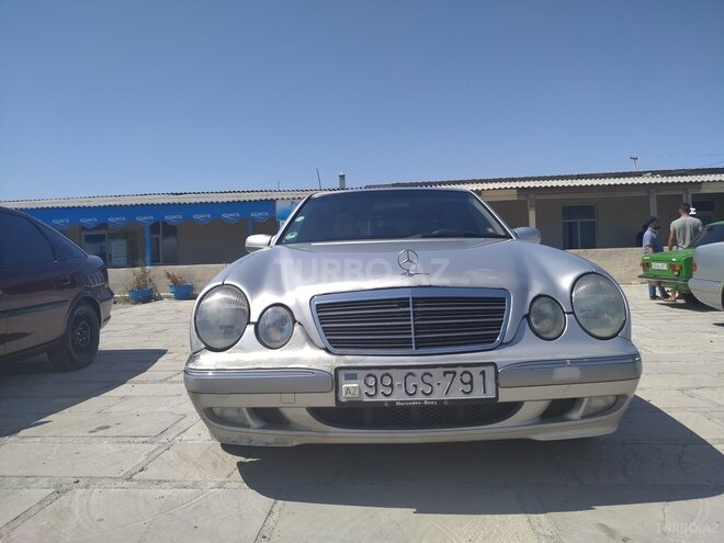 Mercedes E 220 2000, 650,000 km - 2.2 l - Sumqayıt