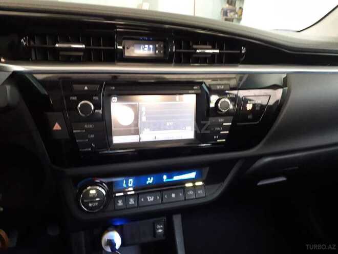 Toyota Corolla 2015, 110,000 km - 1.8 l - Bakı