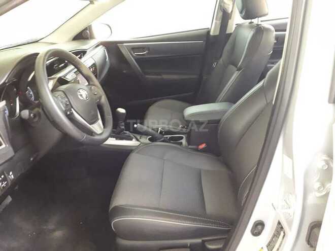 Toyota Corolla 2015, 110,000 km - 1.8 l - Bakı
