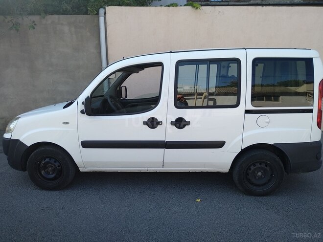 Fiat Doblo 2006, 277,000 km - 1.6 l - Bakı