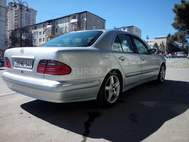 Mercedes E 270 1999, 325,000 km - 2.7 l - Bakı