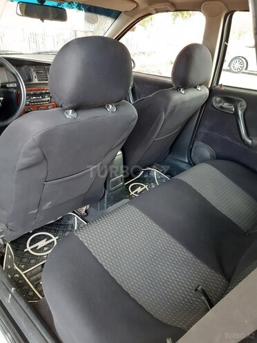 Opel Vectra 1999, 420,000 km - 1.8 l - Qazax
