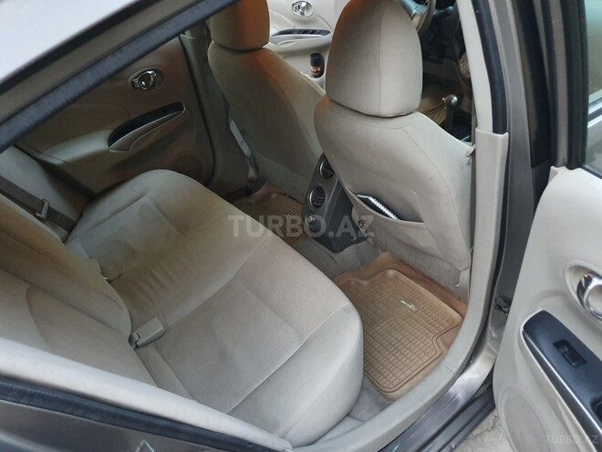 Nissan Sunny 2013, 180,000 km - 1.5 l - Bakı