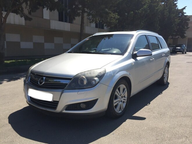 Opel Astra 2009, 200,000 km - 1.9 l - Bakı