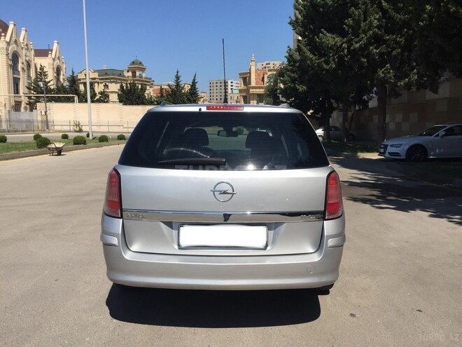 Opel Astra 2009, 200,000 km - 1.9 l - Bakı