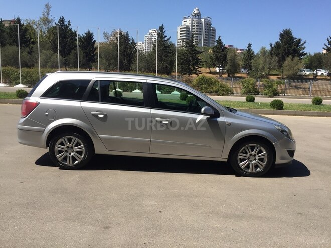 Opel Astra 2009, 200,000 km - 1.9 l - Bakı