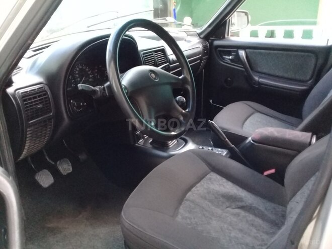 GAZ 31105 2005, 275,318 km - 2.4 l - Quba