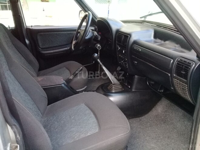 GAZ 31105 2005, 275,318 km - 2.4 l - Quba