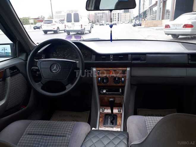 Mercedes E 300 1990, 557,532 km - 3.0 l - Bakı