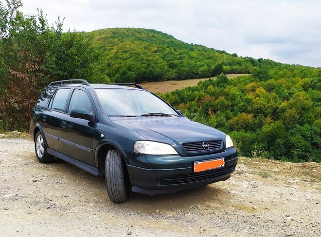 Opel Astra 2000, 255,559 km - 1.6 l - Quba
