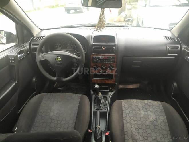 Opel Astra 2000, 255,559 km - 1.6 l - Quba